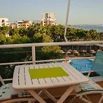 Kote\'S Home Beachside Apartment 22